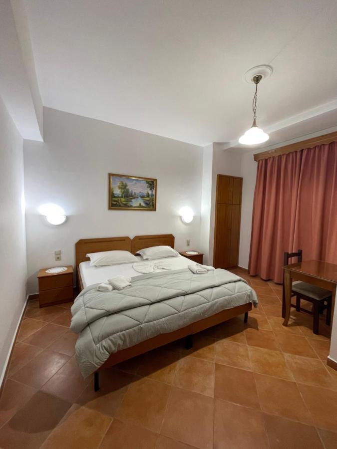 Hotel Rai Sarandë Buitenkant foto