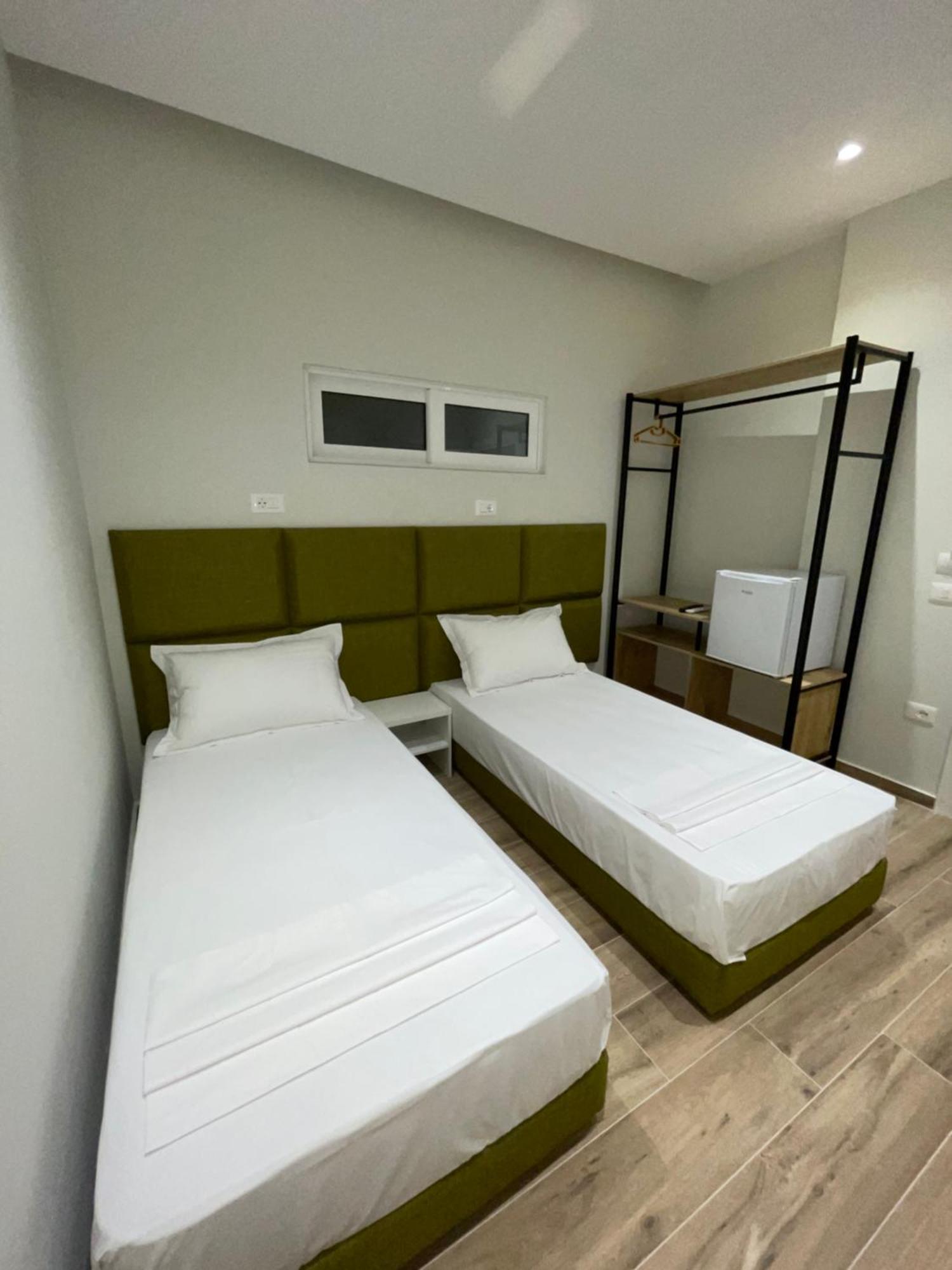 Hotel Rai Sarandë Buitenkant foto