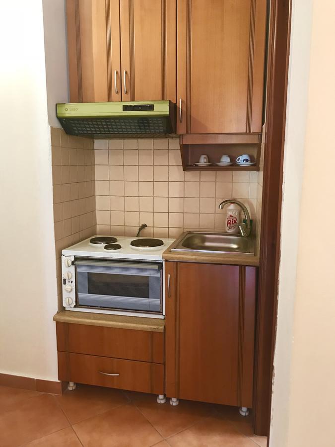 Hotel Rai Sarandë Buitenkant foto